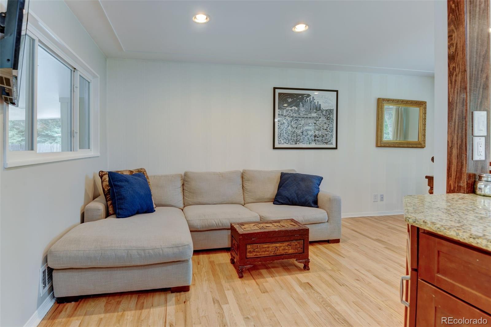 MLS Image #6 for 5690 e cornell avenue,denver, Colorado