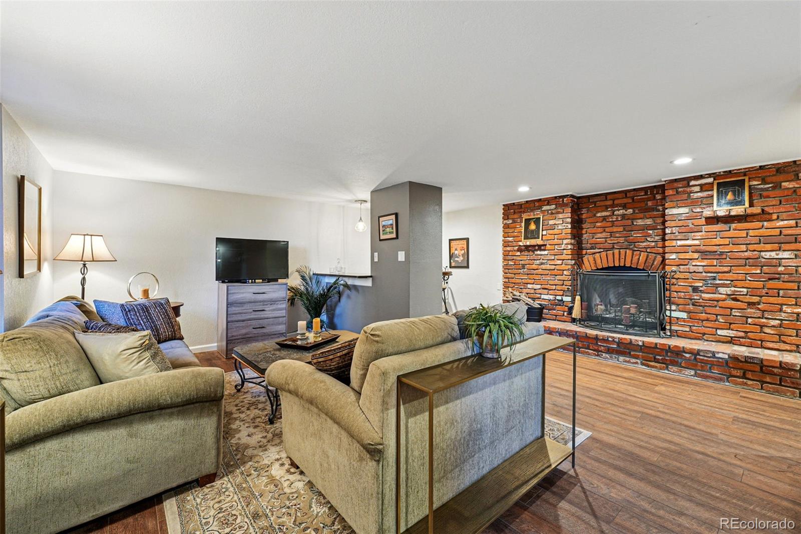 MLS Image #2 for 1165 n pennsylvania street,denver, Colorado