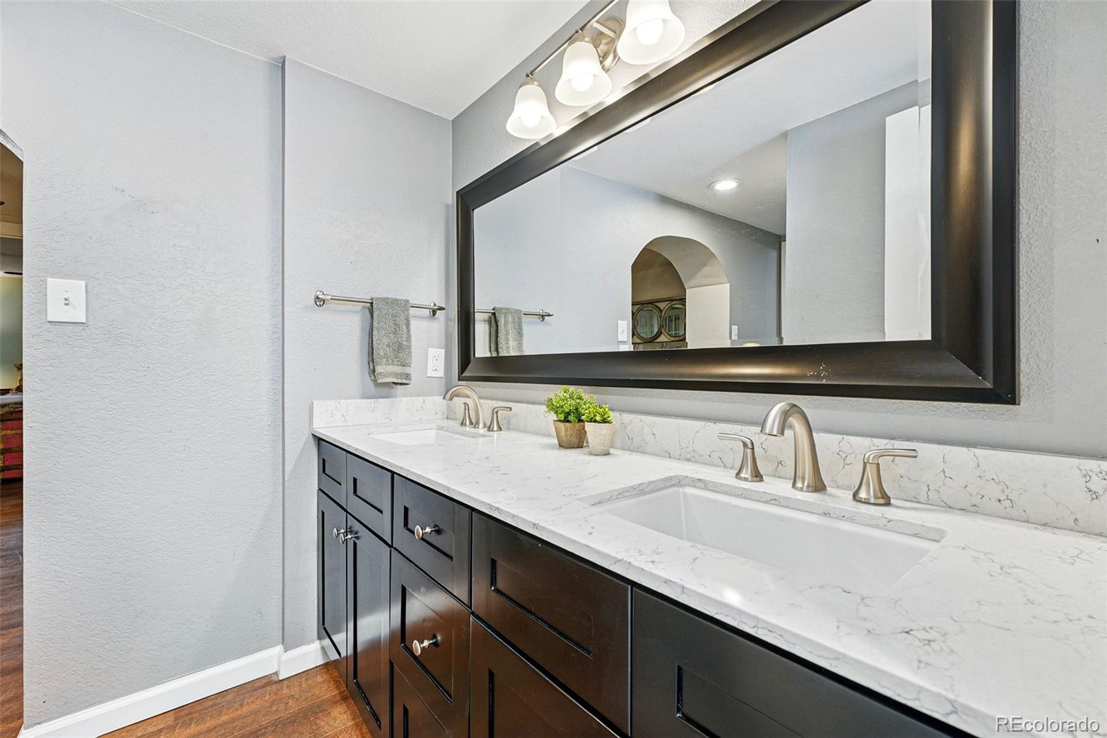 MLS Image #24 for 1165 n pennsylvania street,denver, Colorado