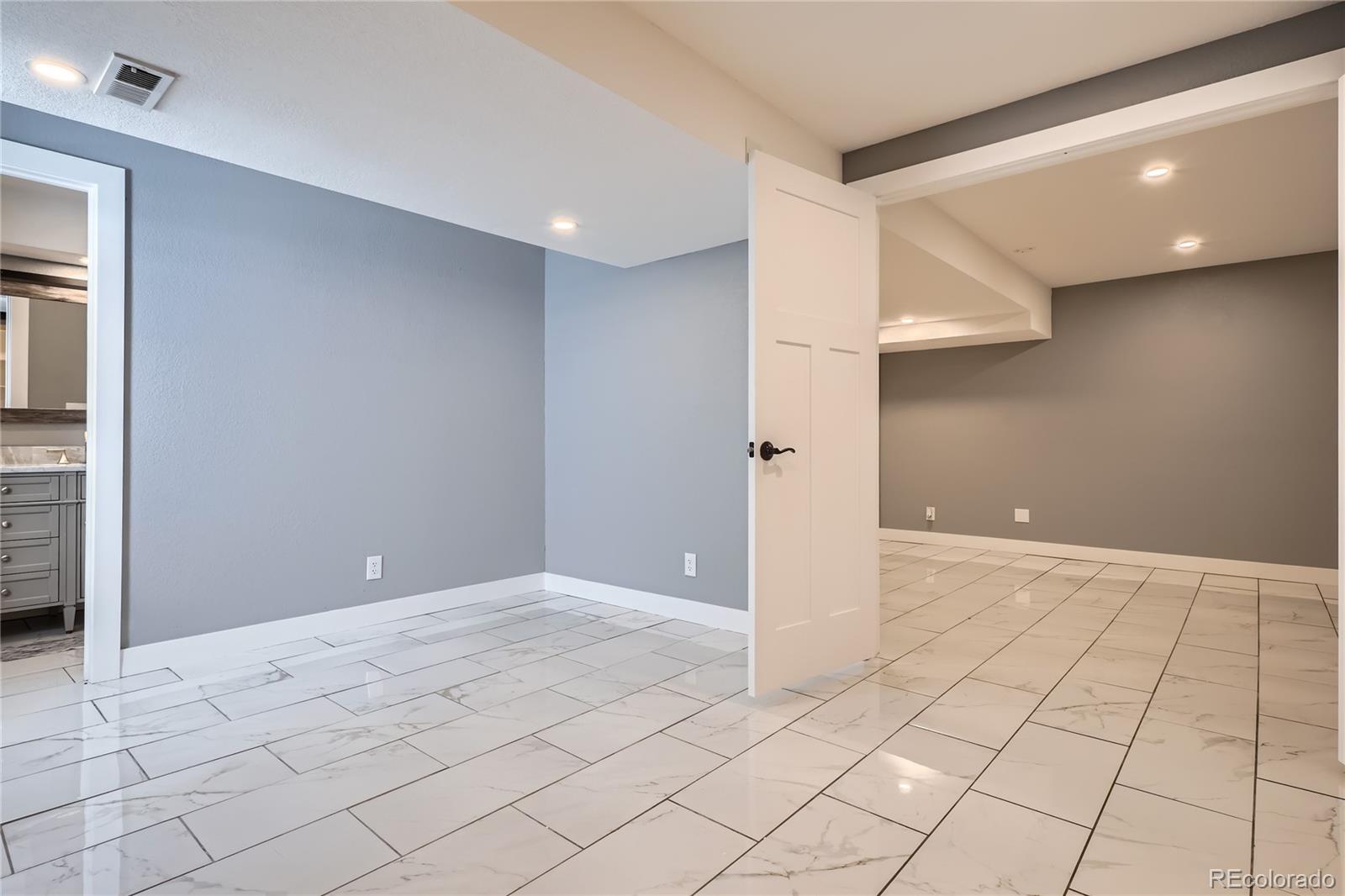 MLS Image #22 for 5370 s jebel street,centennial, Colorado