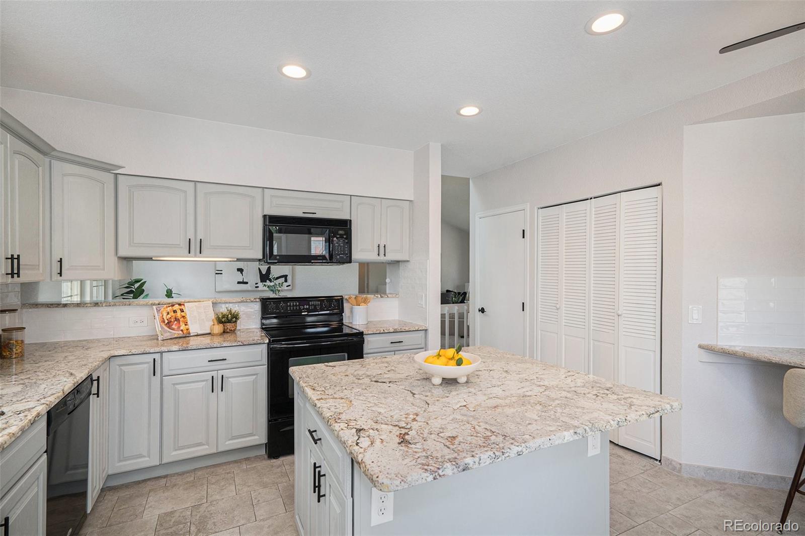 MLS Image #9 for 11797 w aqueduct drive,littleton, Colorado