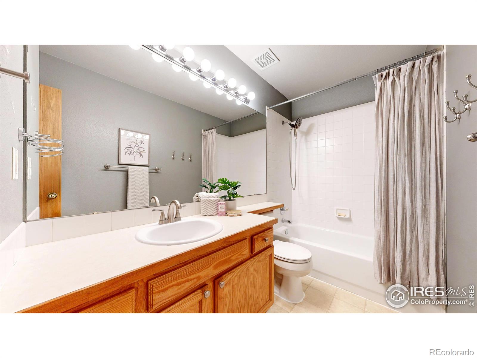 MLS Image #16 for 2132  sweetwater creek drive,fort collins, Colorado