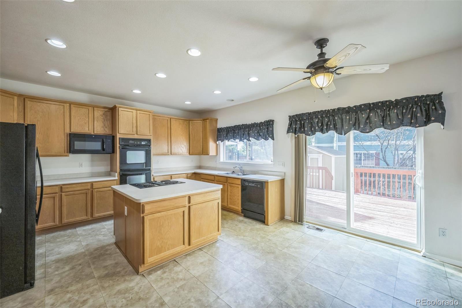 MLS Image #10 for 19076 e lasalle place,aurora, Colorado