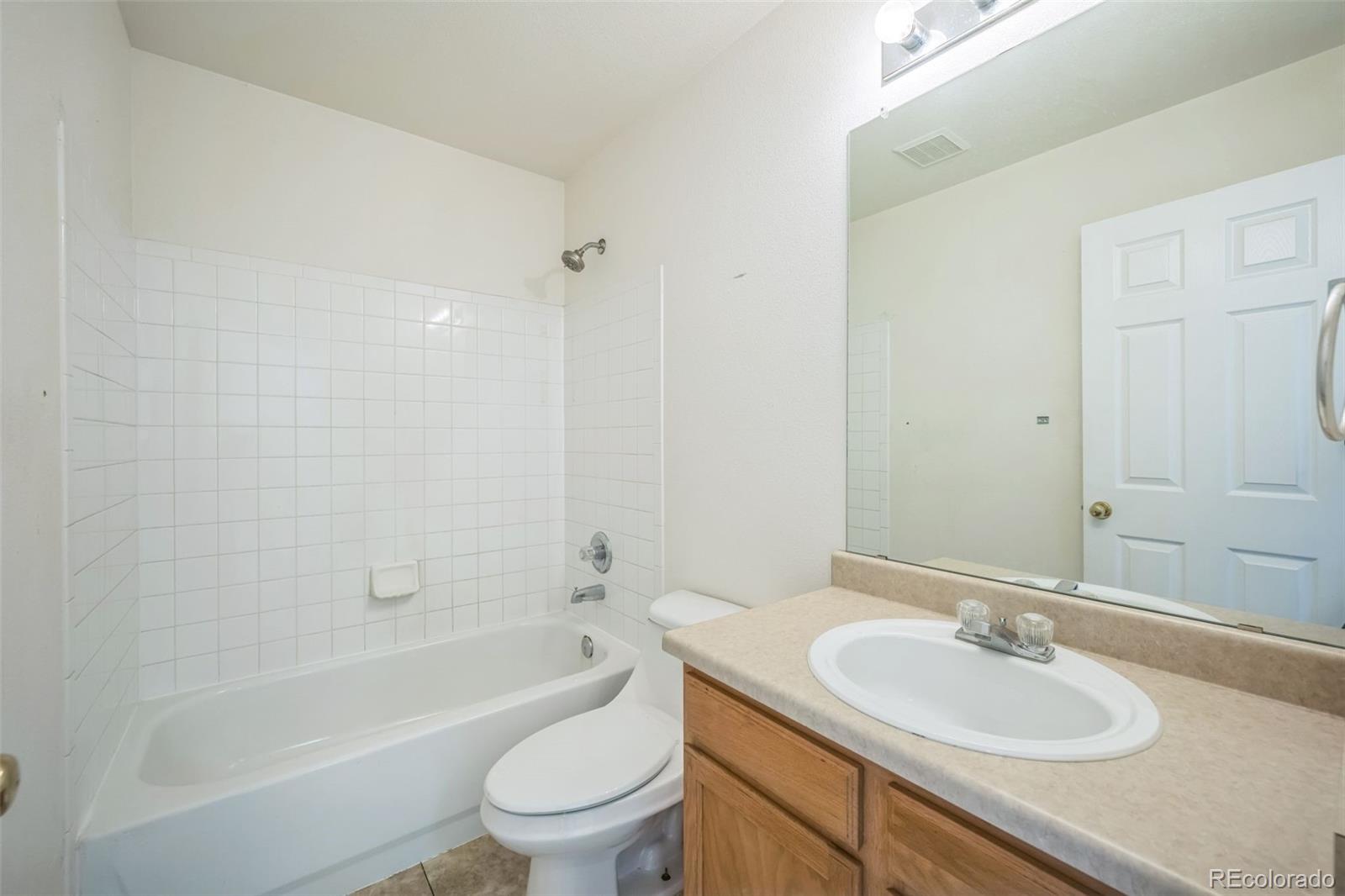 MLS Image #22 for 19076 e lasalle place,aurora, Colorado