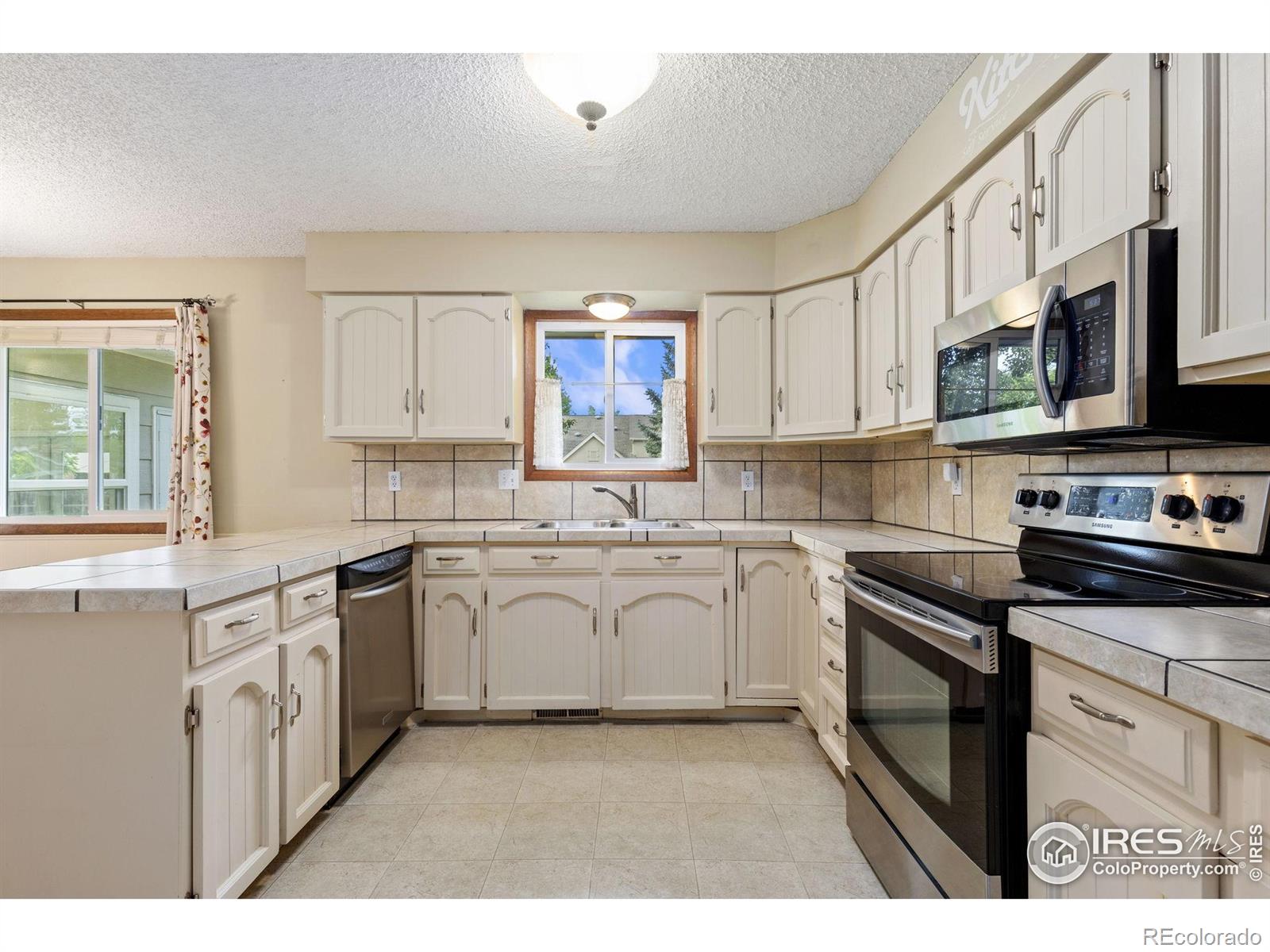 MLS Image #5 for 2516  mountain view avenue,longmont, Colorado