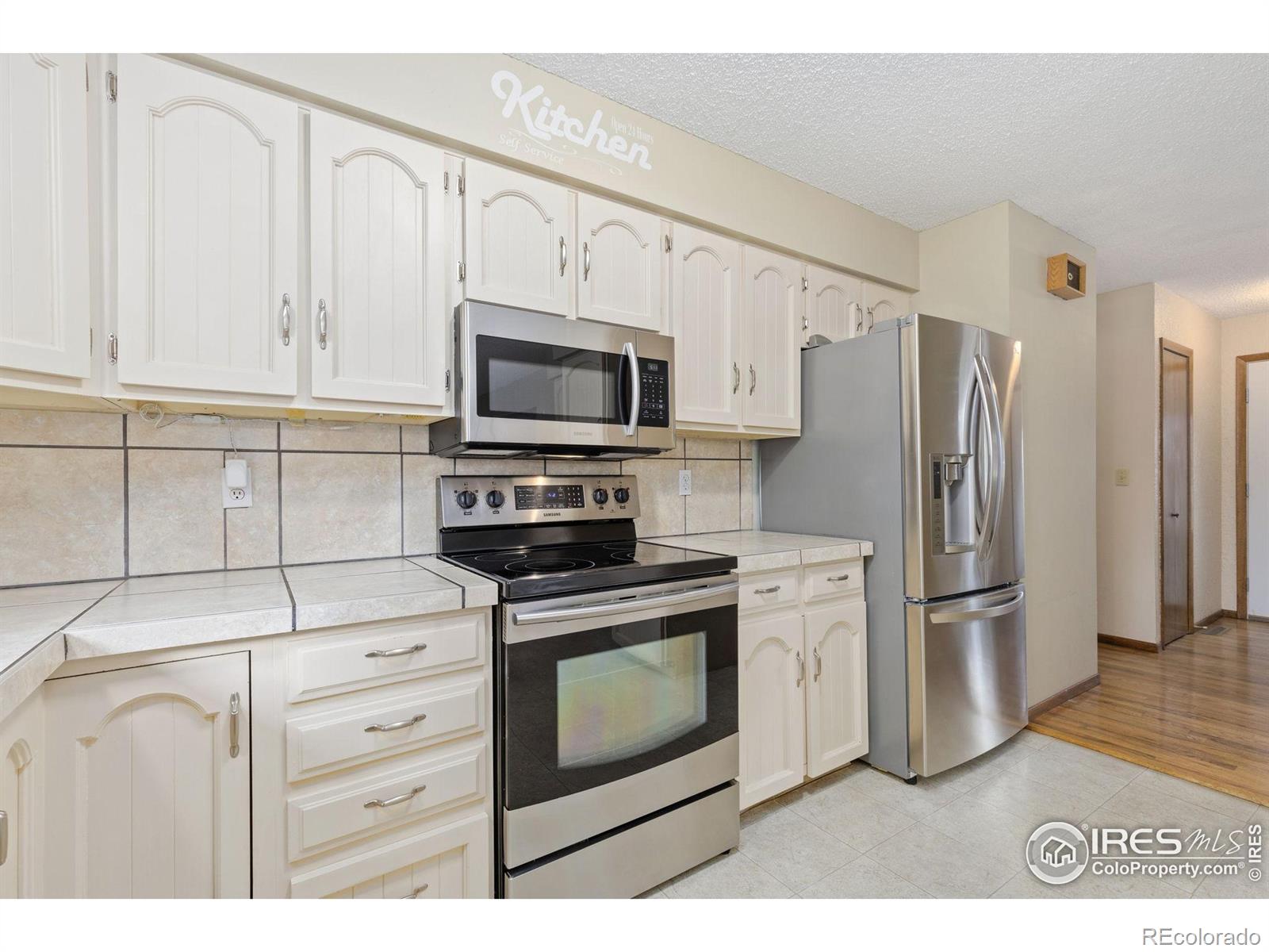 MLS Image #6 for 2516  mountain view avenue,longmont, Colorado