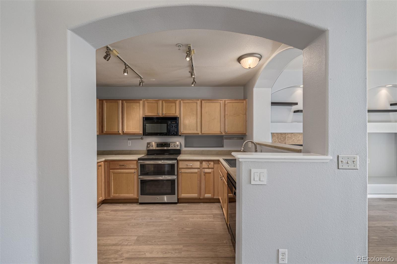 MLS Image #12 for 1535 s florence way,aurora, Colorado