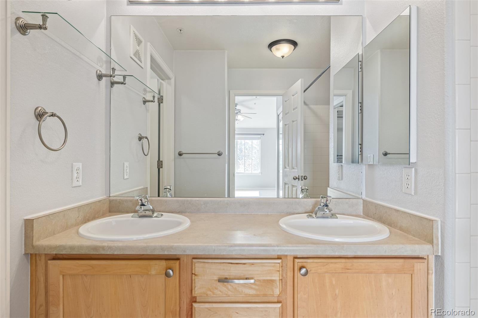 MLS Image #19 for 1535 s florence way,aurora, Colorado