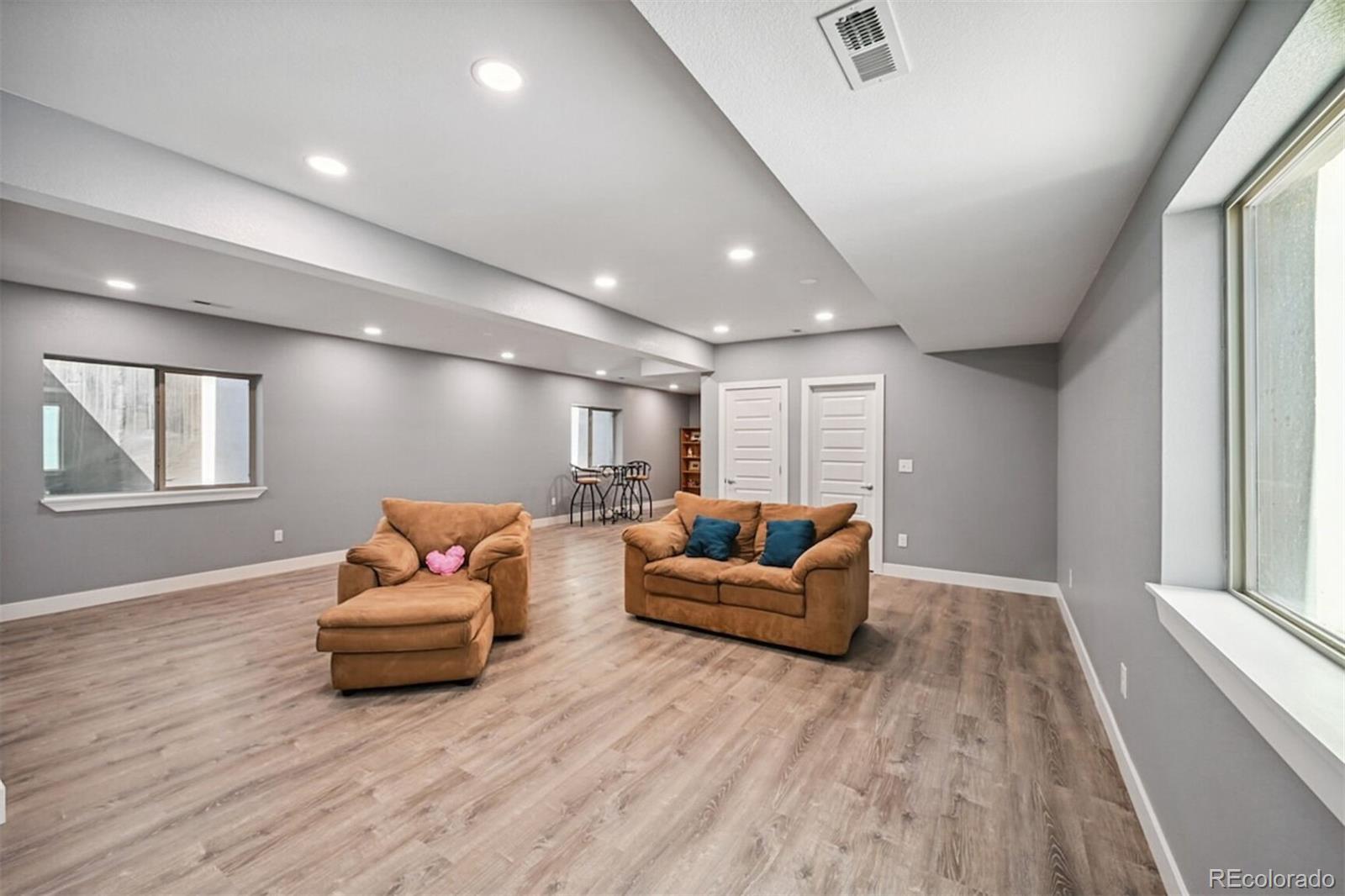 MLS Image #19 for 11059 e 25th drive,aurora, Colorado