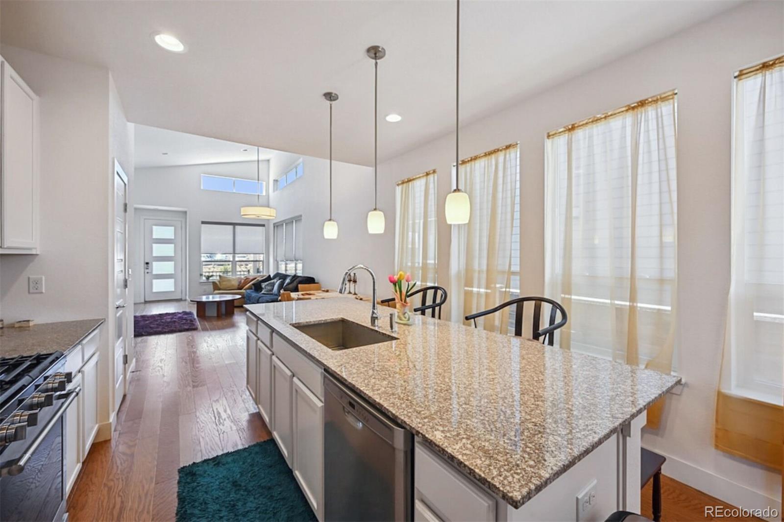 MLS Image #3 for 11059 e 25th drive,aurora, Colorado