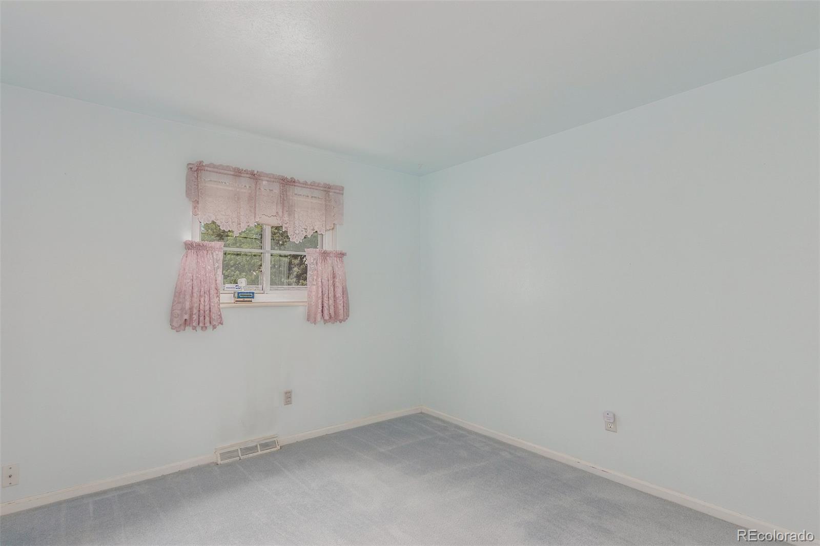 MLS Image #27 for 16699 e 7th avenue,aurora, Colorado