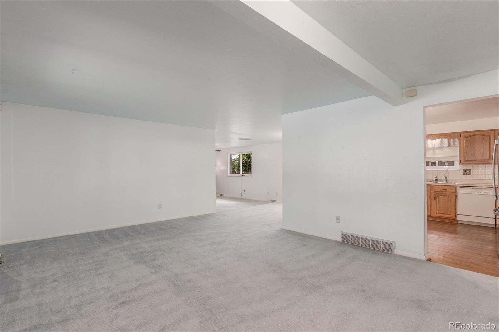 MLS Image #9 for 16699 e 7th avenue,aurora, Colorado