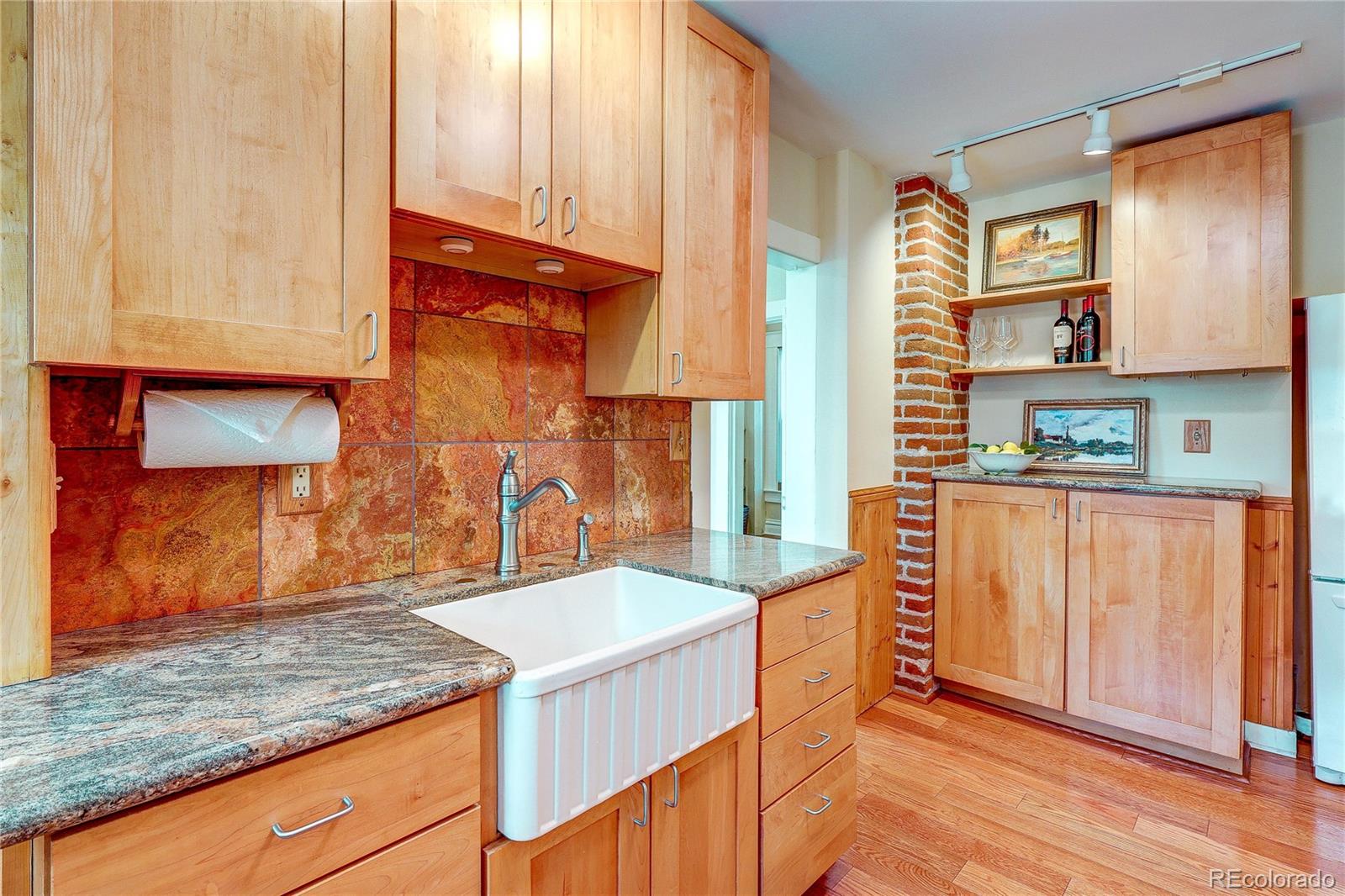 MLS Image #13 for 1316 s pearl street,denver, Colorado
