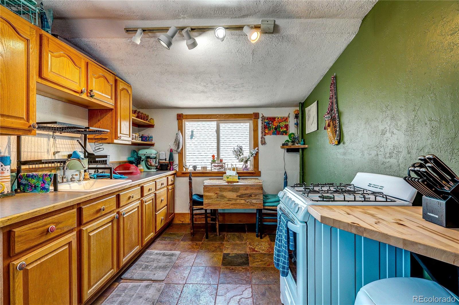 MLS Image #35 for 1316 s pearl street,denver, Colorado