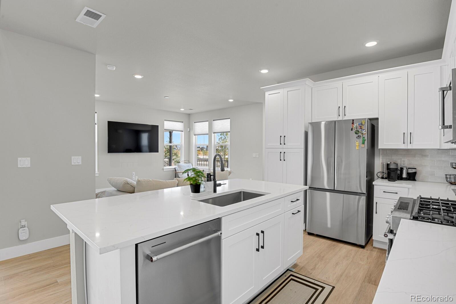 MLS Image #11 for 7198  watercress drive,littleton, Colorado