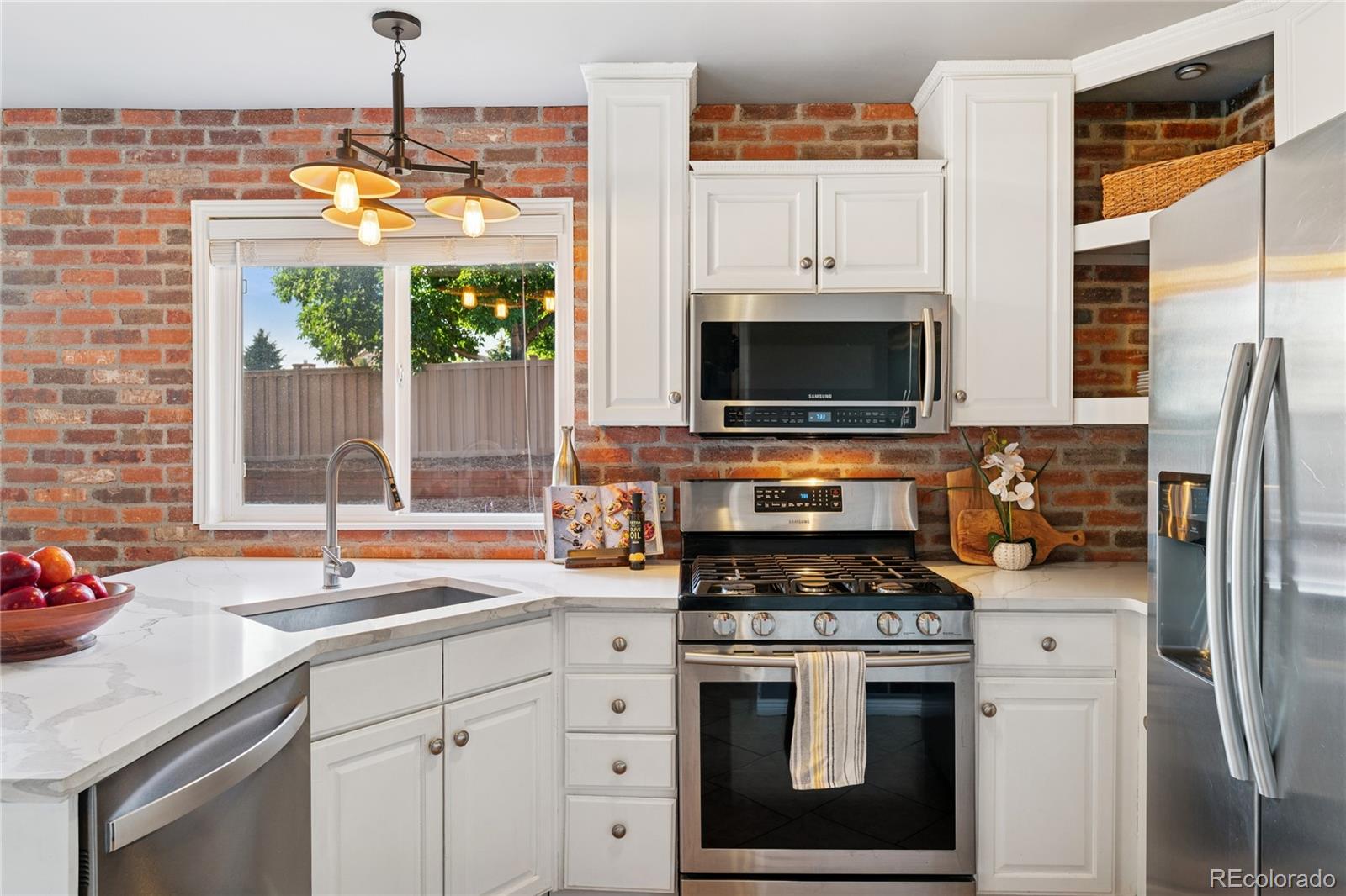 MLS Image #2 for 561  james street,highlands ranch, Colorado