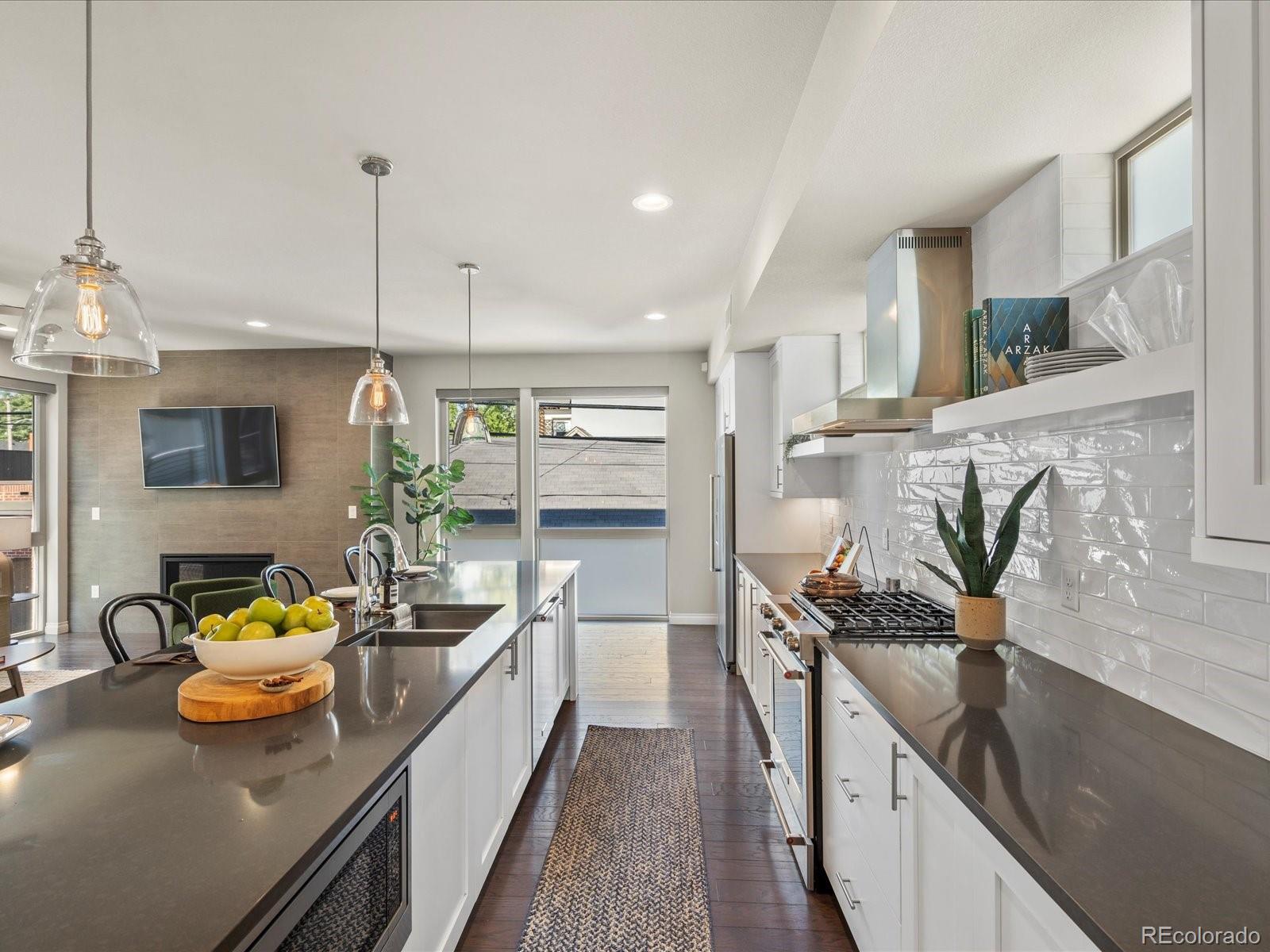 MLS Image #21 for 1819  gaylord street,denver, Colorado