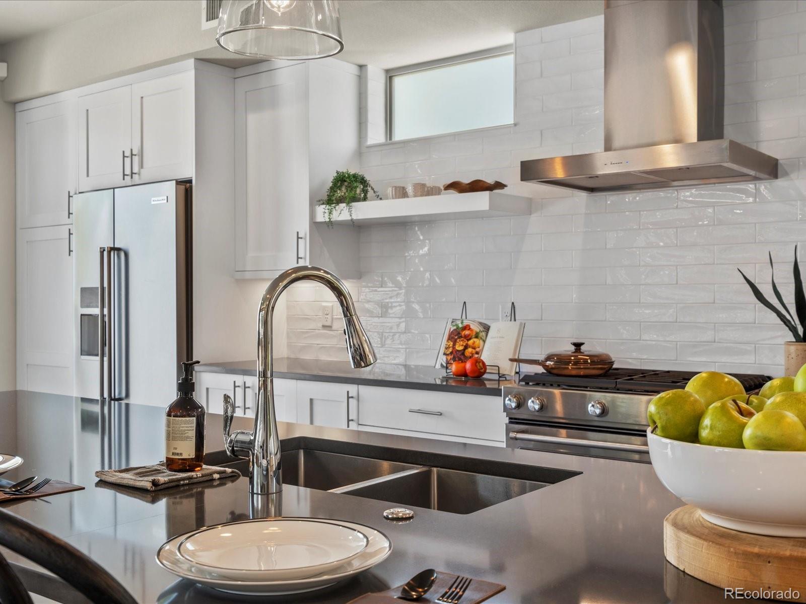 MLS Image #22 for 1819  gaylord street,denver, Colorado