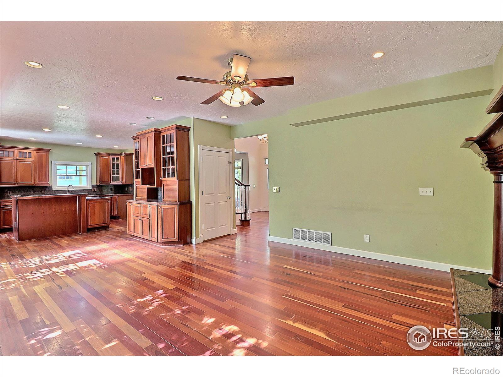 MLS Image #14 for 2350  44th avenue,greeley, Colorado
