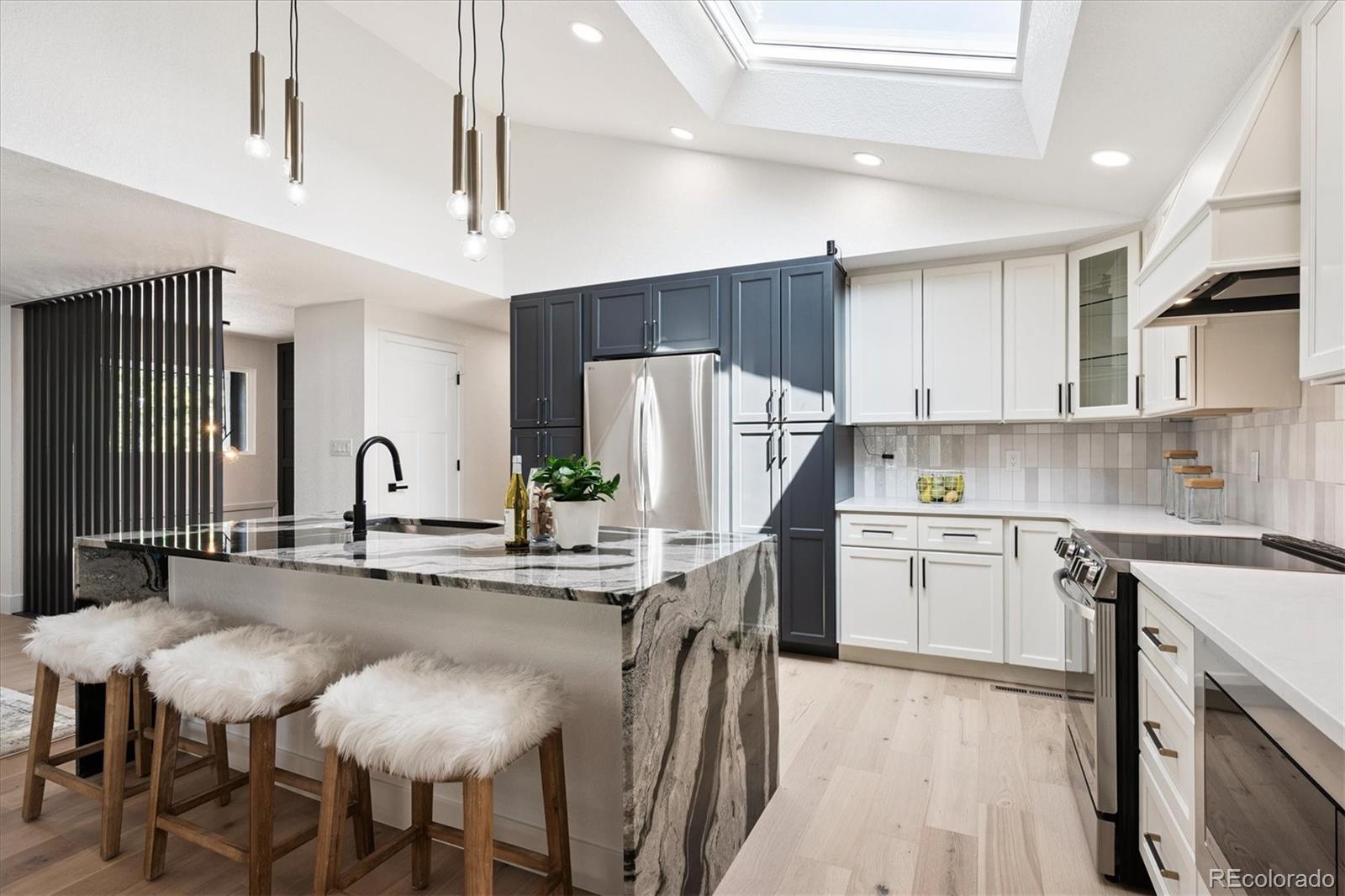 MLS Image #6 for 3206 s pontiac street,denver, Colorado