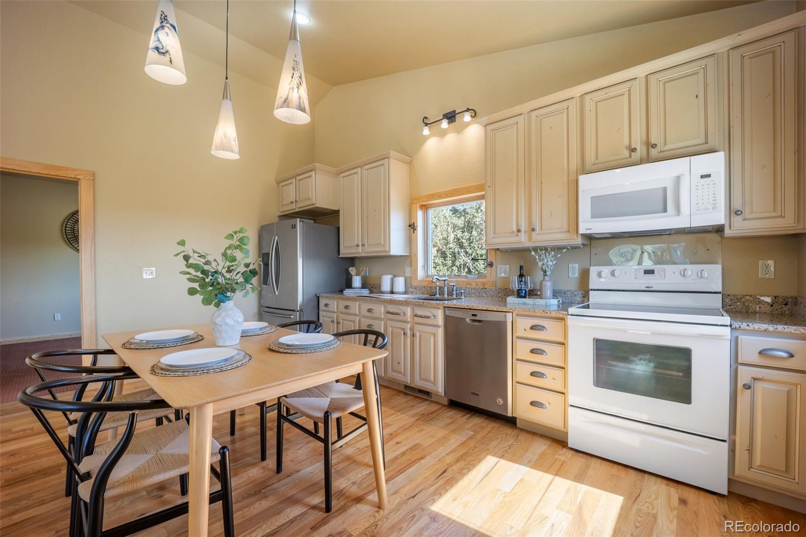 MLS Image #9 for 382  largo avenue,palmer lake, Colorado