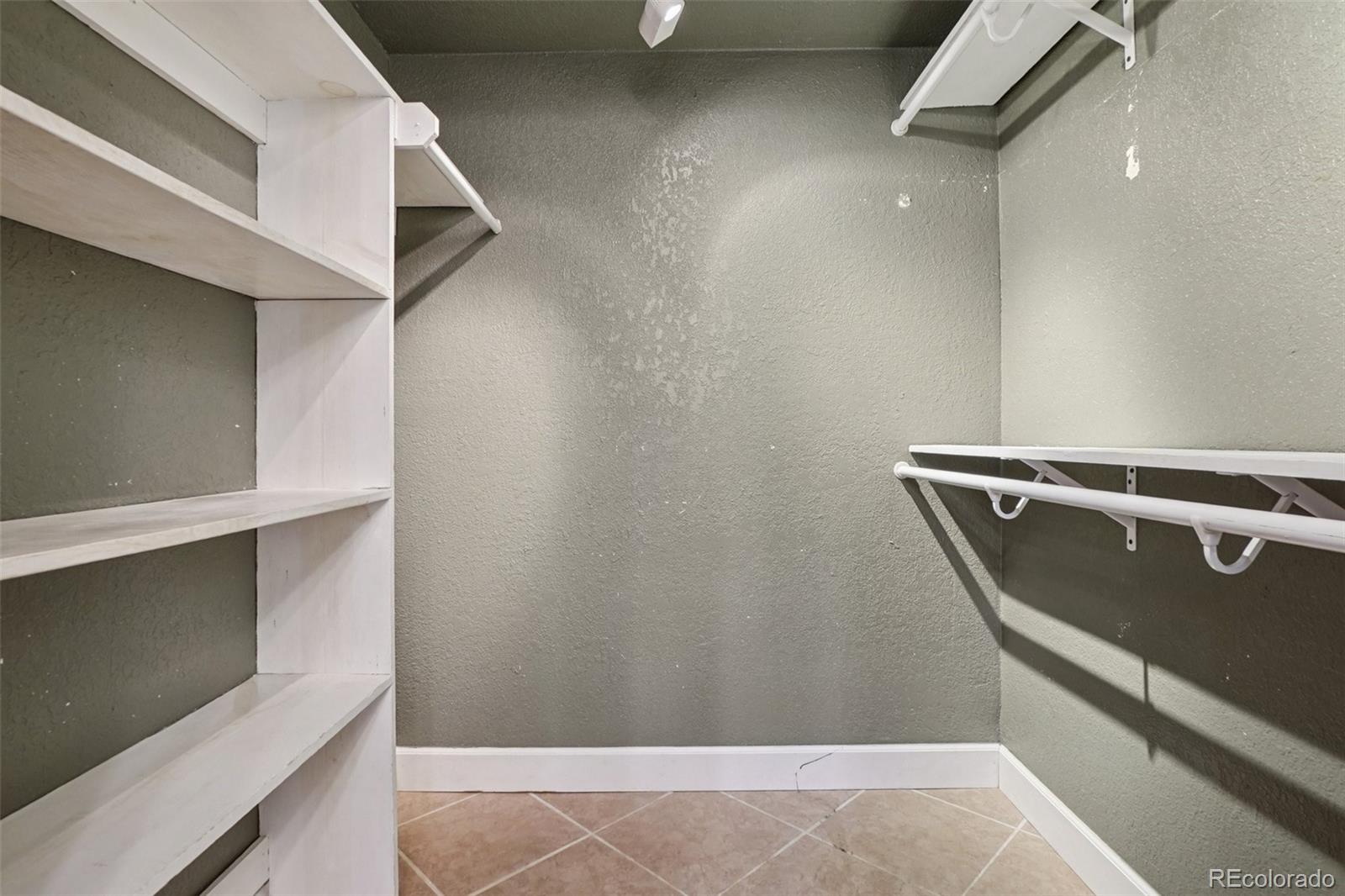 MLS Image #20 for 7667 w brook drive,littleton, Colorado