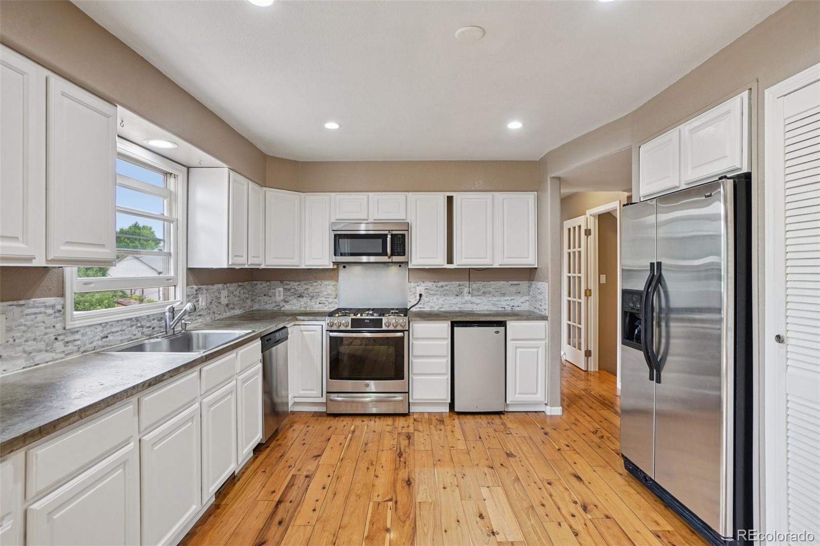 MLS Image #8 for 7667 w brook drive,littleton, Colorado