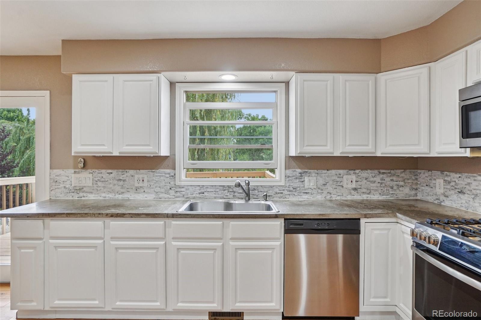 MLS Image #9 for 7667 w brook drive,littleton, Colorado