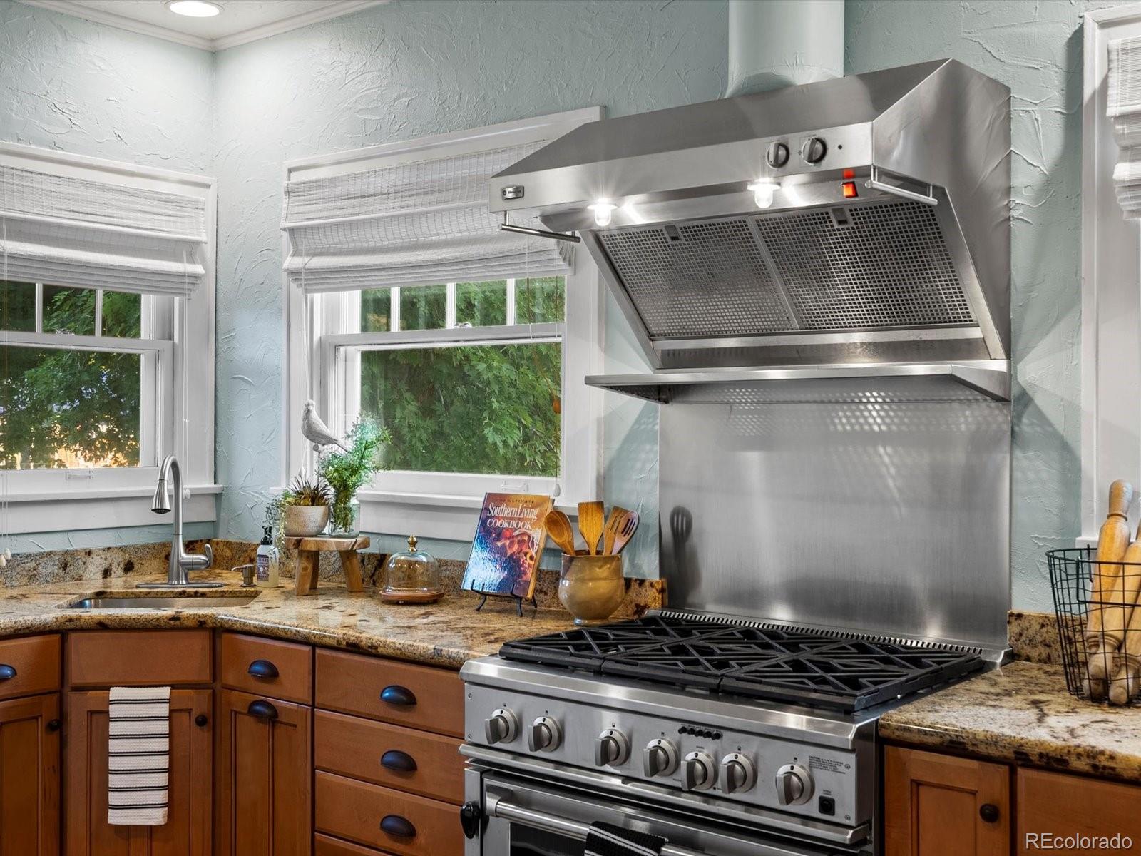 MLS Image #21 for 600  york street,denver, Colorado