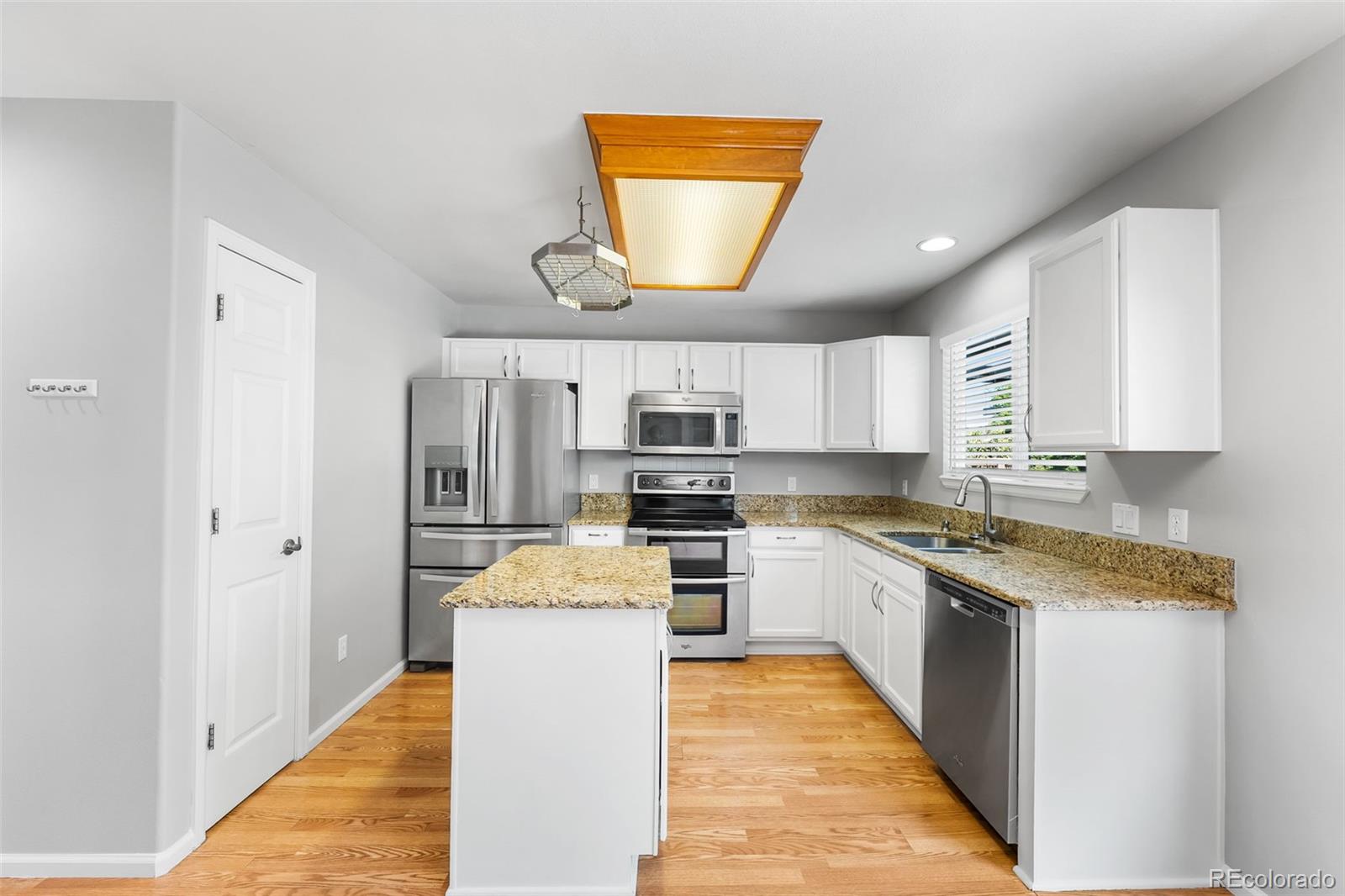 MLS Image #11 for 9540  high cliffe street,highlands ranch, Colorado