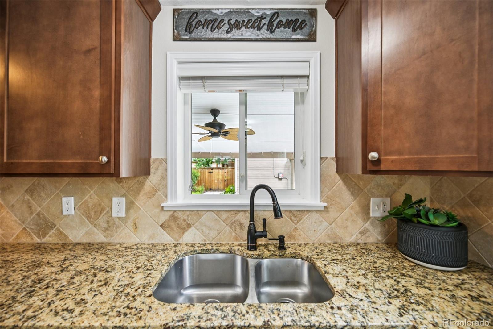 MLS Image #10 for 2880 s high street,denver, Colorado