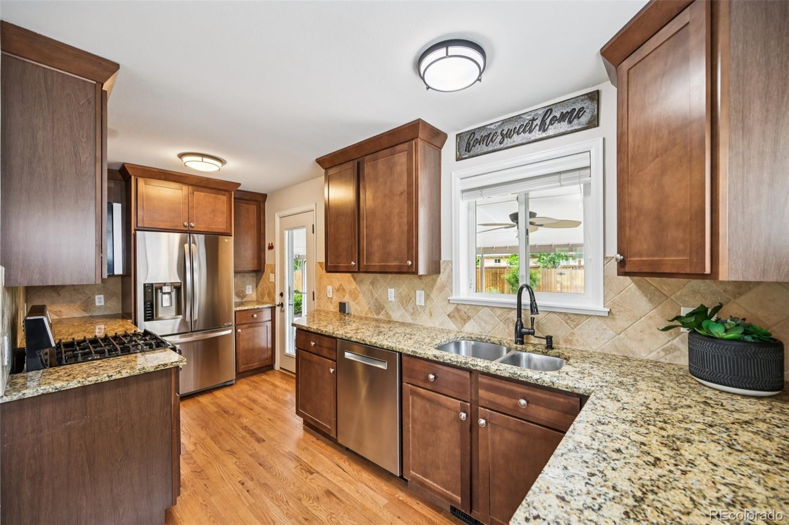 MLS Image #7 for 2880 s high street,denver, Colorado