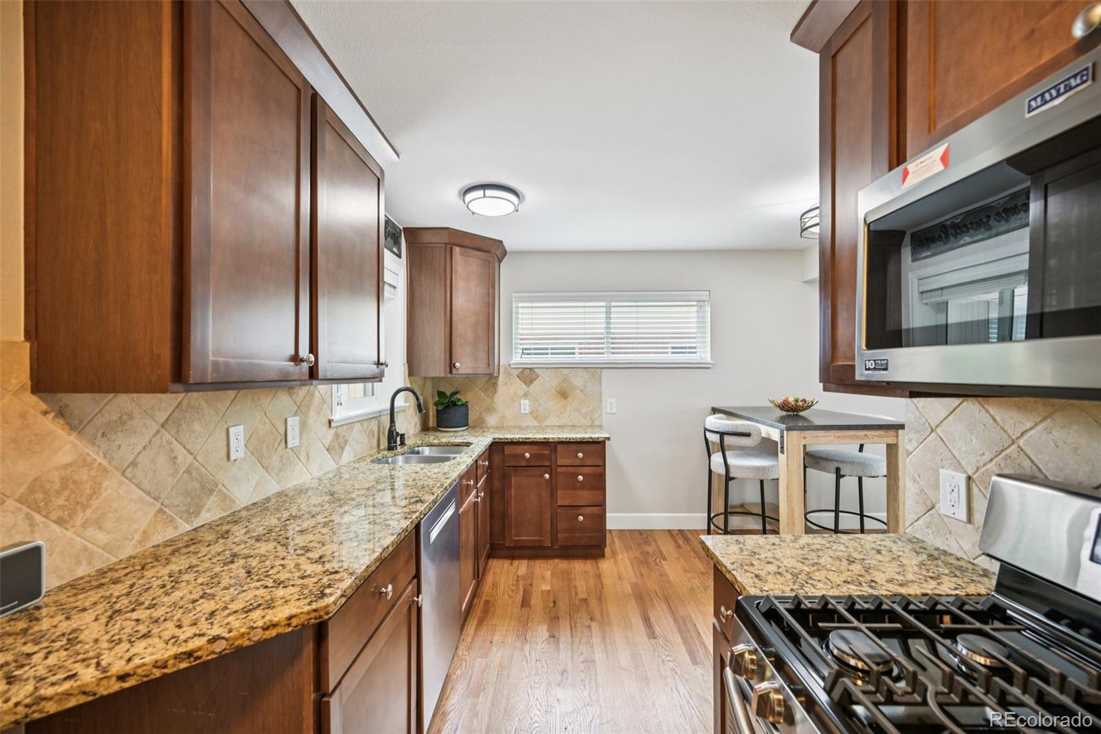 MLS Image #8 for 2880 s high street,denver, Colorado