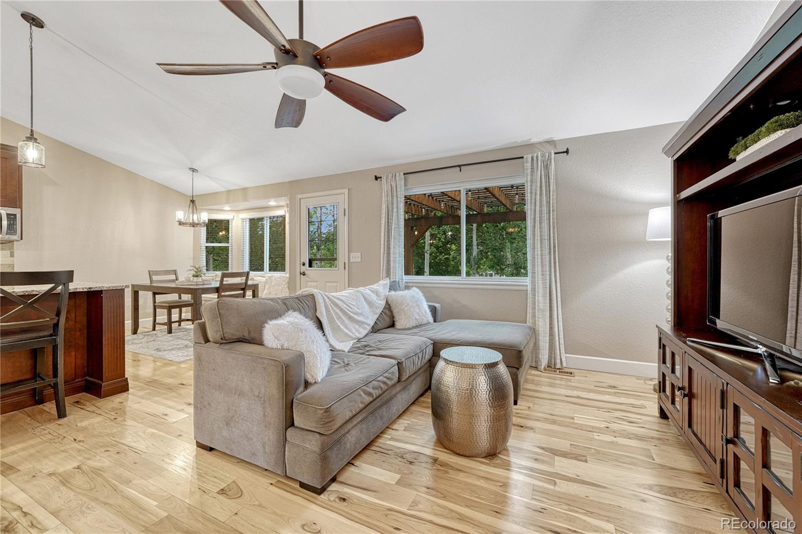 MLS Image #11 for 5402 s queen way,littleton, Colorado
