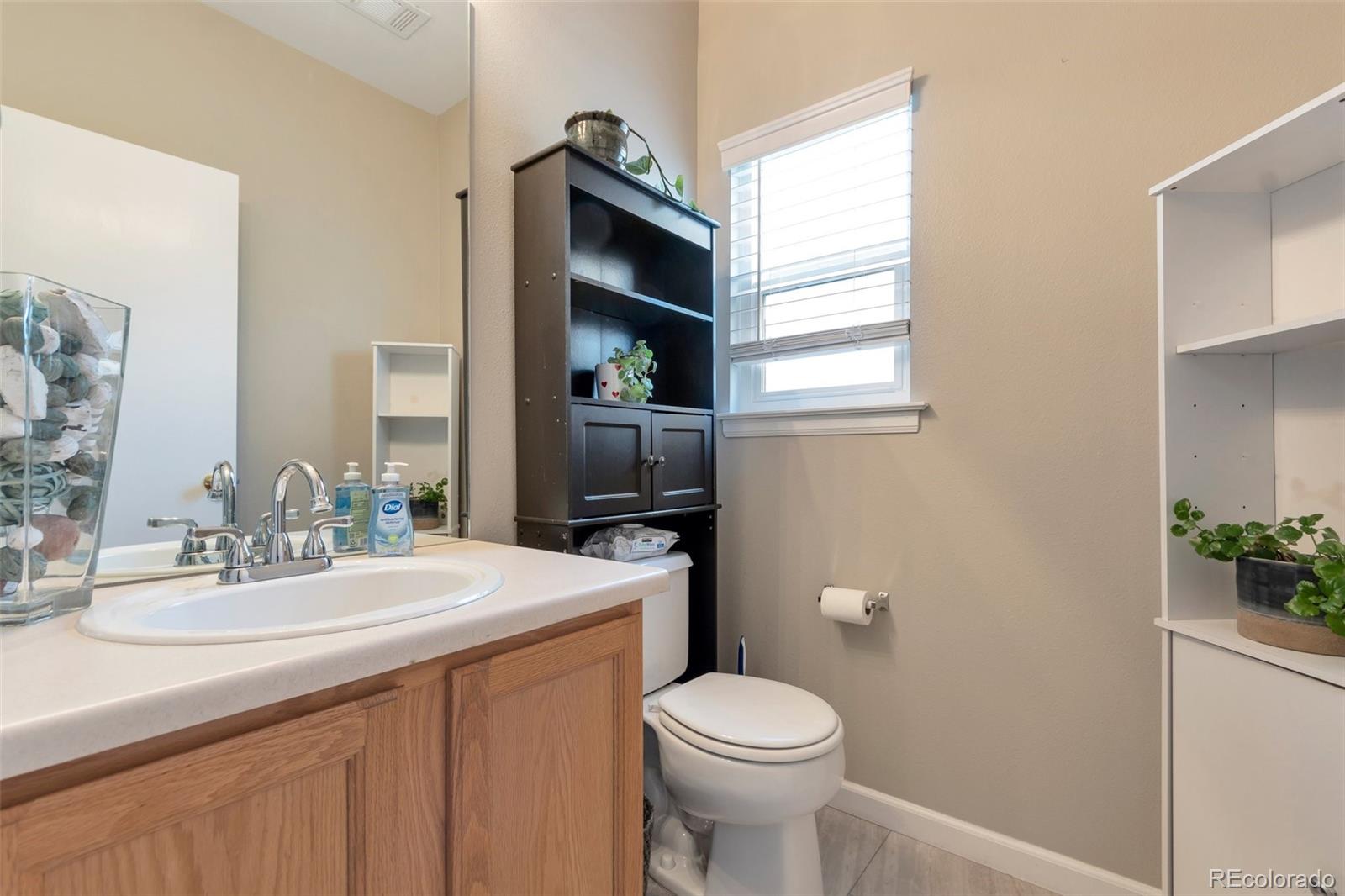 MLS Image #15 for 19038 e hampden drive,aurora, Colorado