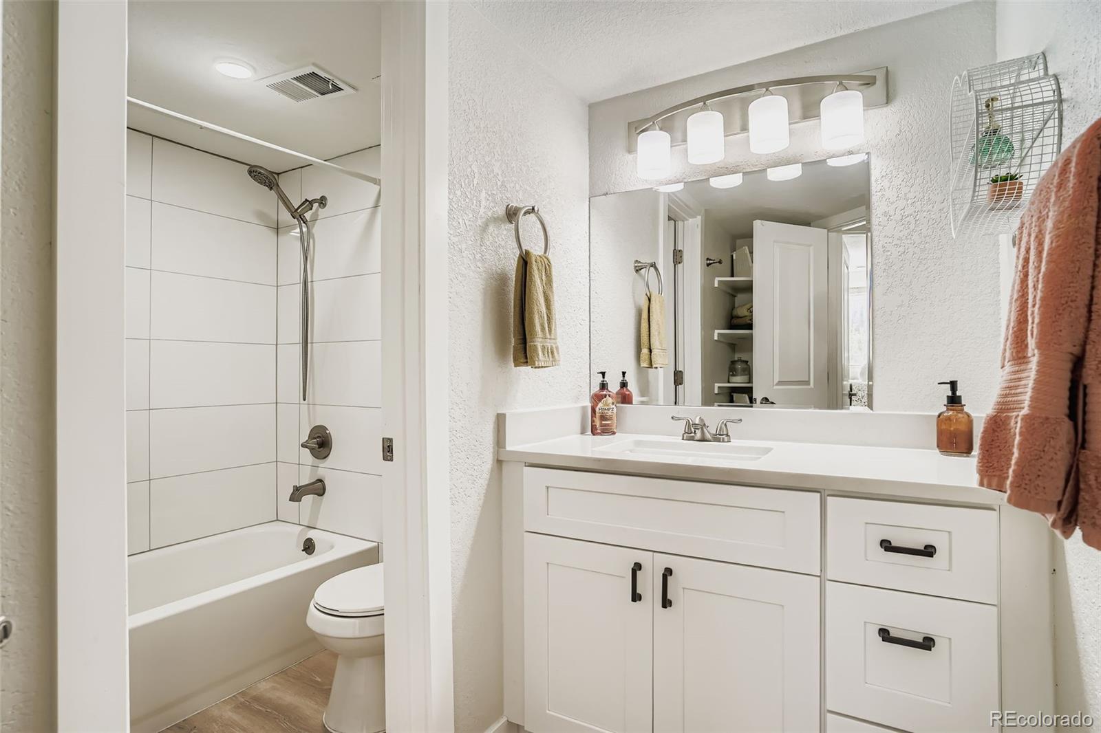 MLS Image #20 for 17630 e loyola drive,aurora, Colorado