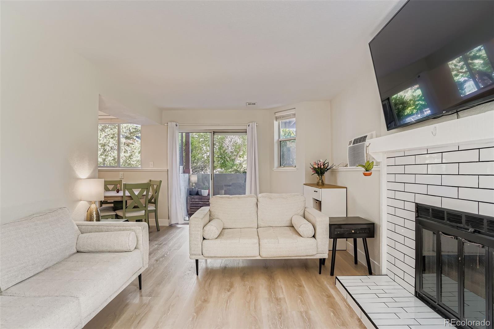 MLS Image #3 for 17630 e loyola drive,aurora, Colorado
