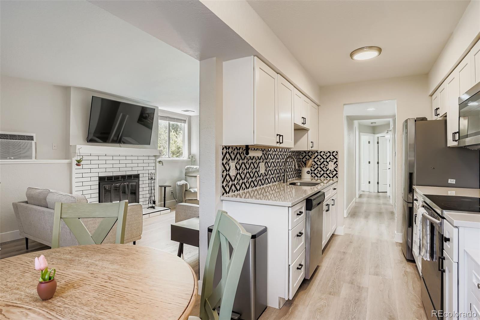 MLS Image #6 for 17630 e loyola drive,aurora, Colorado