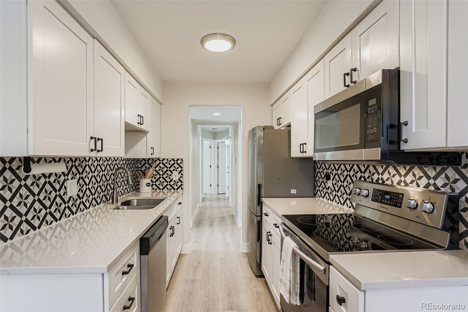MLS Image #7 for 17630 e loyola drive,aurora, Colorado