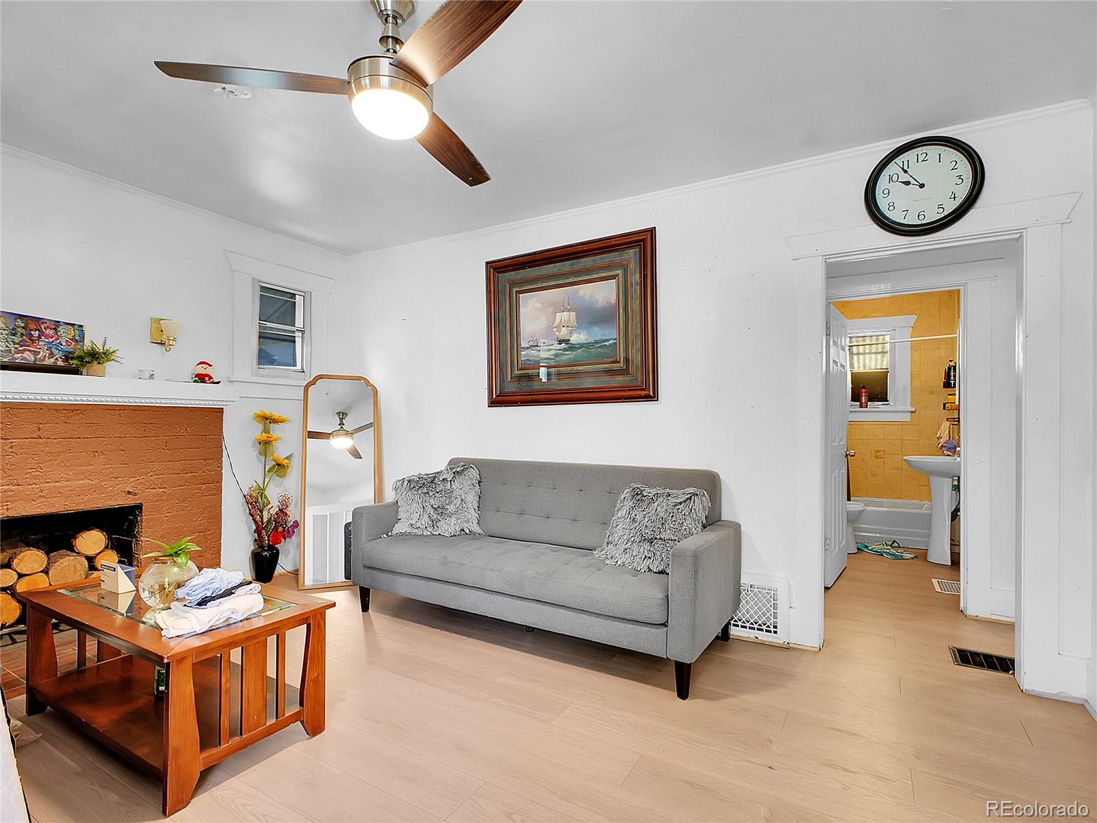 MLS Image #4 for 1561  clinton street,aurora, Colorado