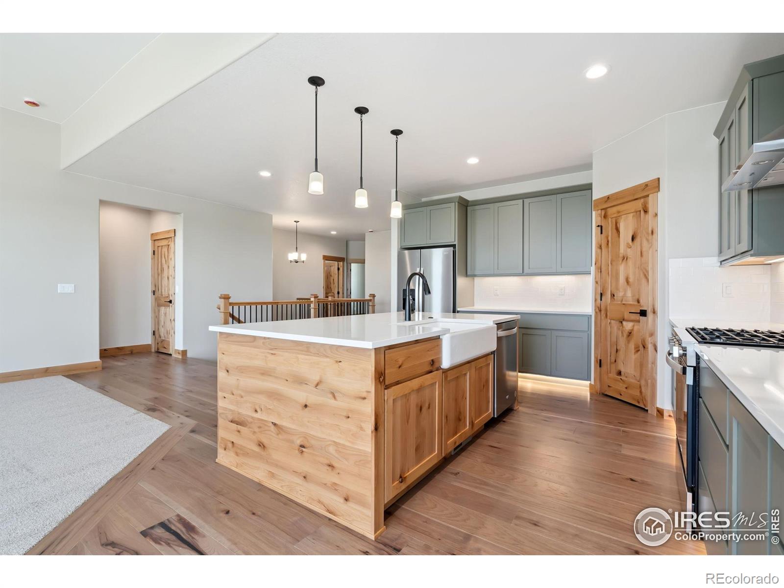 MLS Image #10 for 809  loess lane,windsor, Colorado