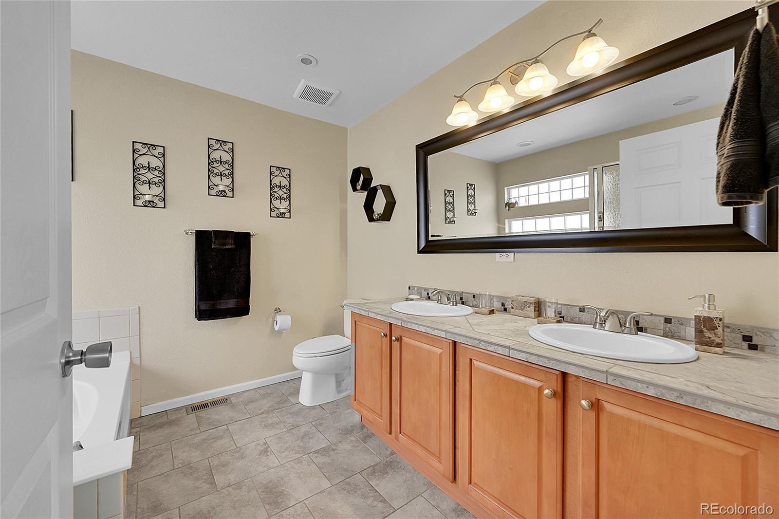 MLS Image #12 for 19687 e 50th avenue,denver, Colorado