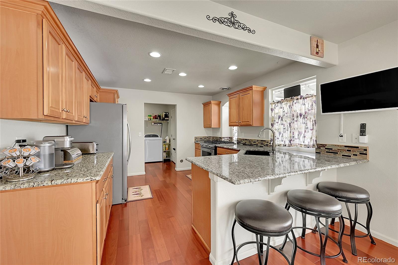 MLS Image #6 for 19687 e 50th avenue,denver, Colorado