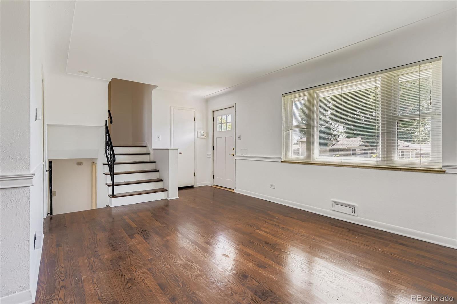 MLS Image #5 for 2511 s vrain street,denver, Colorado