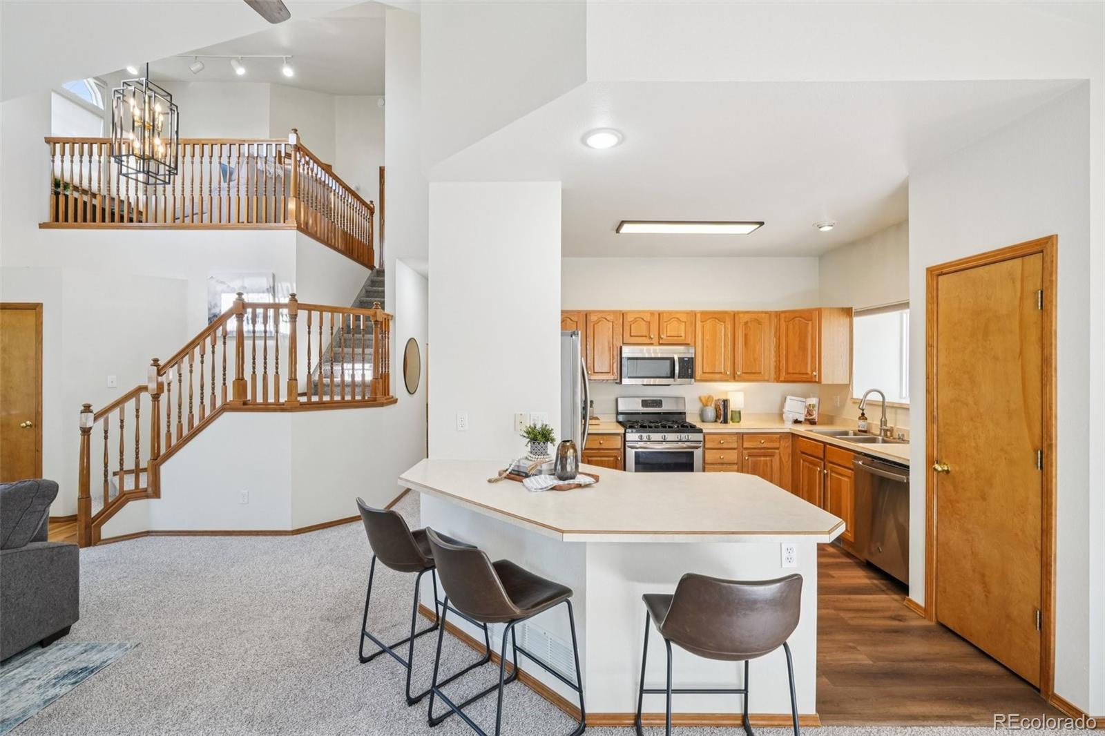 MLS Image #10 for 5447  lions gate lane,colorado springs, Colorado
