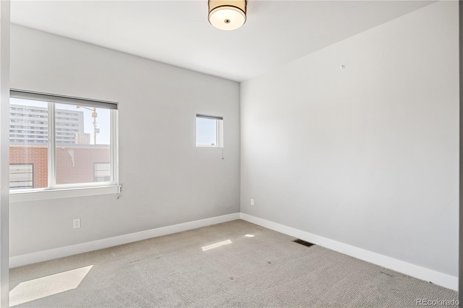 MLS Image #13 for 3820 n olive street,denver, Colorado
