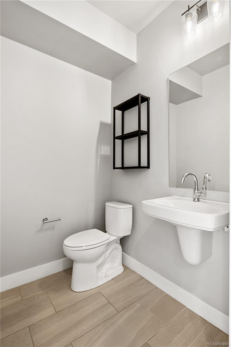 MLS Image #4 for 3820 n olive street,denver, Colorado