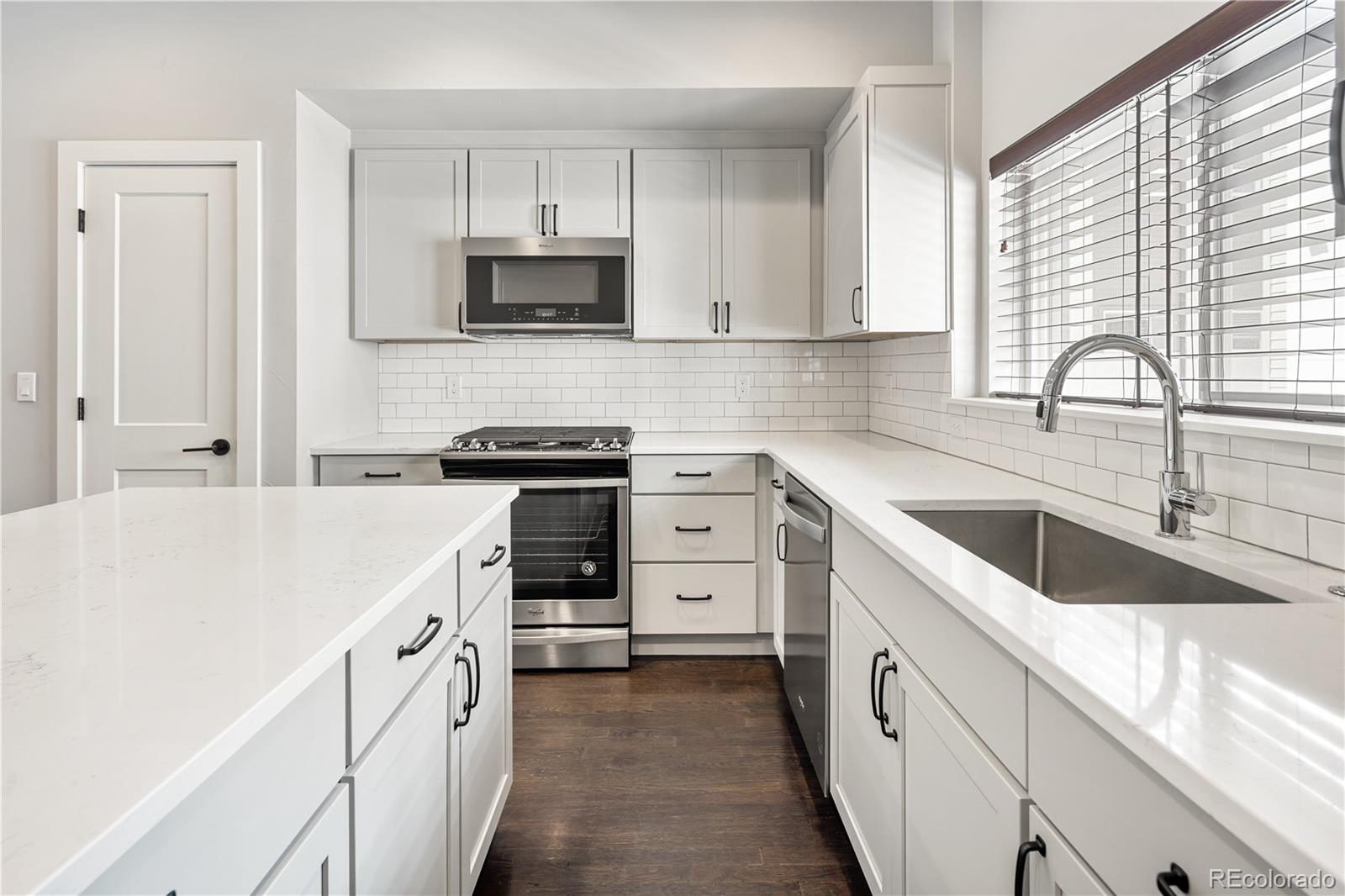 MLS Image #7 for 3820 n olive street,denver, Colorado