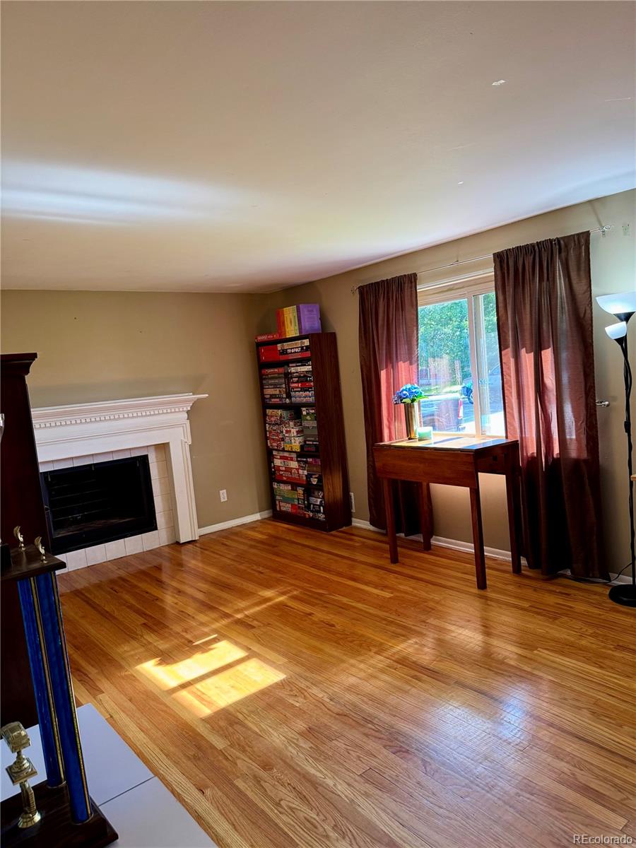 MLS Image #3 for 6616 s lincoln street,centennial, Colorado