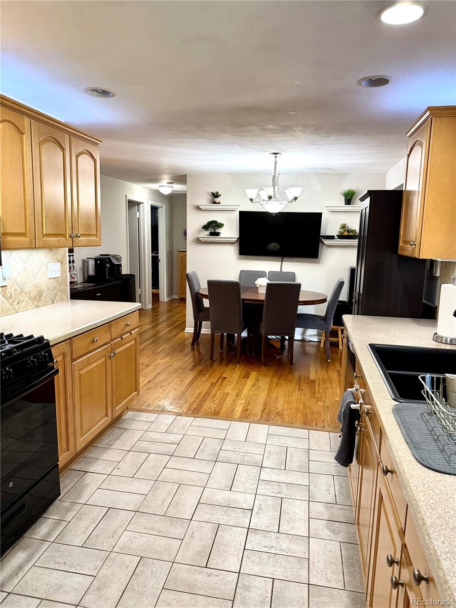 MLS Image #9 for 6616 s lincoln street,centennial, Colorado
